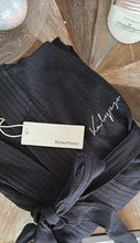 Load image into Gallery viewer, Robe de chambre Kalypso - Richer Poorer- Kalypso Robe coat
