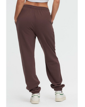 Load image into Gallery viewer, Jogging  - Kuwalla tee - Oversized sweatpants
